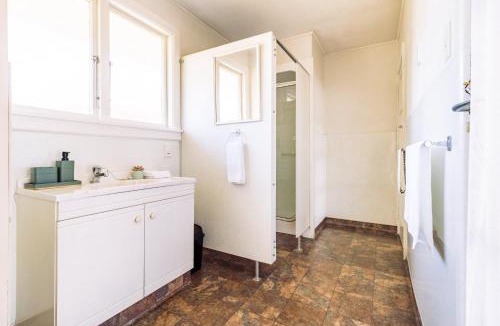 Christchurch Hotel | Belle Bonne Motel