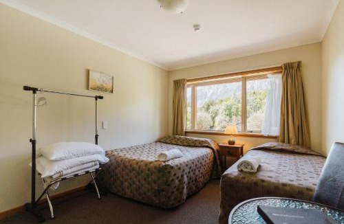 Mount Cook Village Cabin | Aoraki Mount Cook Alpine Lodge