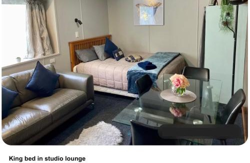 Kawaha Point House | Guest Wing - Family friendly Spa & Games Room