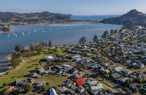 Pauanui House | Golden Horizon - Pauanui Holiday Home
