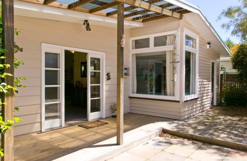 Turangi House | The Trout House - Turangi Holiday Home
