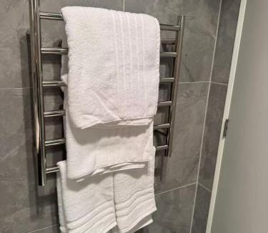Flat Bush Apartment | Two Bedroom Apartment