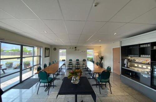Stoke Hotel | Saxton Lodge