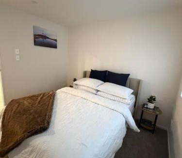 Karaka House | Stylish Retreat - Modern Comfort & Relaxing Stay