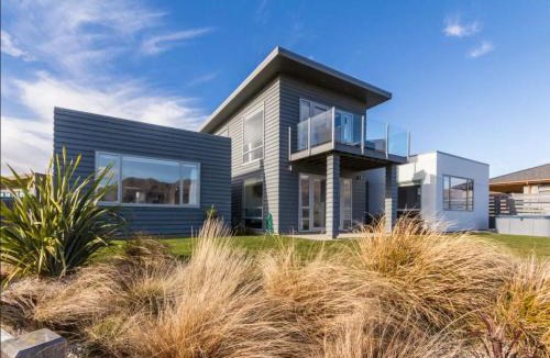 Wanaka House | Infinity and Beyond