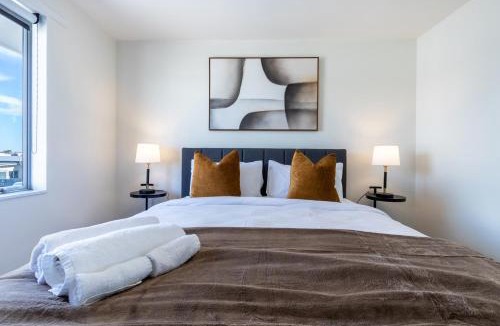 Spreydon Apartment | 6BR Home Walk to Wolfbrook Arena and Hagley Park