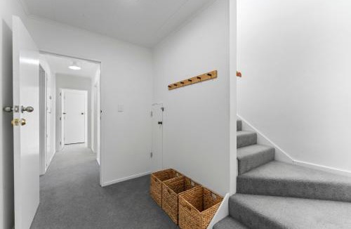 Rainbow Point House | Jacksons - Two Mile Bay Holiday Home
