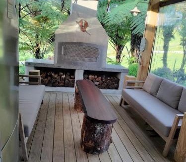 Pyes Pa Bed & Breakfast | Two Tui Homestead and BnB