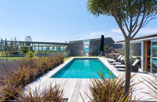 Tasman House | Kina Retreat - Tasman Luxury Estate