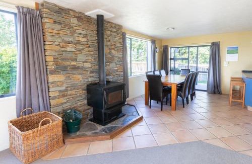 Wanaka House | Mt Iron Century Cottage