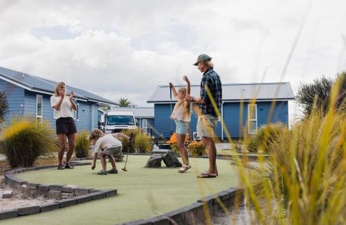 Waitakaruru Resort | Tasman Holiday Parks - Miranda