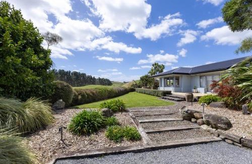 Karapiro Apartment | Above the River Karapiro Bed & Breakfast