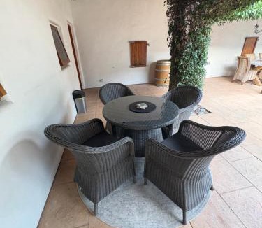 Renwick House | El Grouso