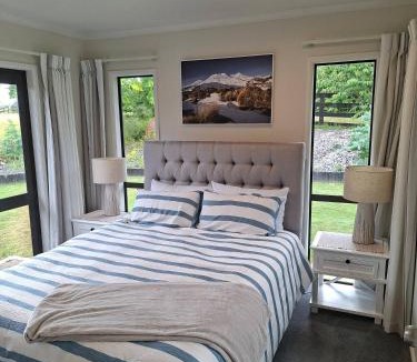Kinloch House | Shakan BnB Lifestyle block relaxation in Kinloch