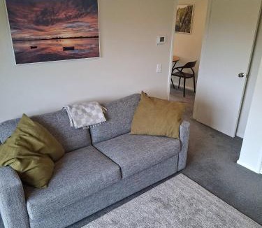 Kinloch House | Shakan BnB Lifestyle block relaxation in Kinloch