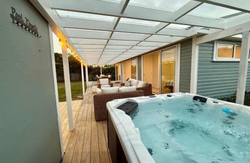 Mangakino House | Luxury Escape at the Lake