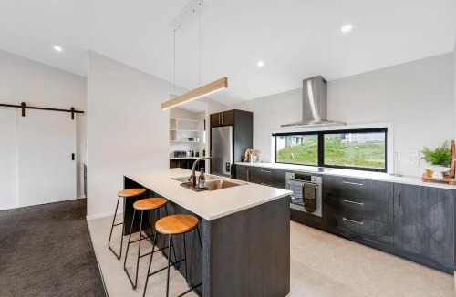 Riverton House | Beach Days & Relaxing Stays