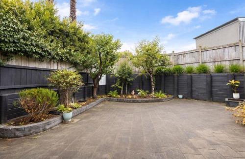 Orakei House | Orakei 5BR Retreat Near Mission Bay and CBD