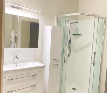 New Plymouth House | Warm & Sunny room in New Plymouth