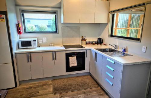 Manapouri Apartment | Catnap Cottage