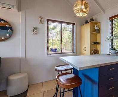 Palm Beach Ski Chalet | Hot Tub Seaview Chalet 12