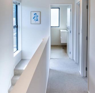 Upper Riccarton Apartment | Riccarton Family Home - 3BR, Backyard & Garage
