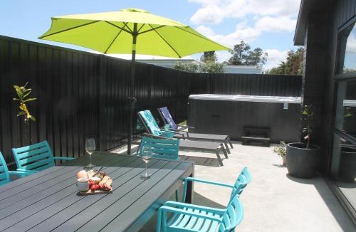 Martinborough House | 4 Bedroom house with Hot Tub in Martinborough