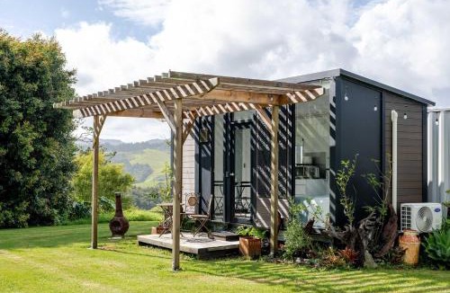 Whangarei House | Deloraine Tiny Retreat by Tiny Away