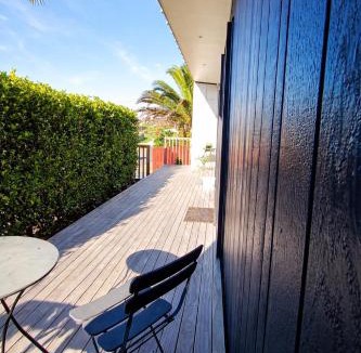 Snells Beach House | The Tiny Abode