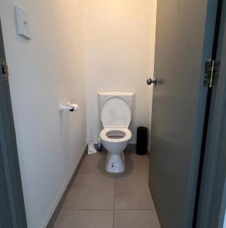 Saint Johns Apartment | Solo, Couple, Groups 1-10 persons - 4 bedrooms full apartment
