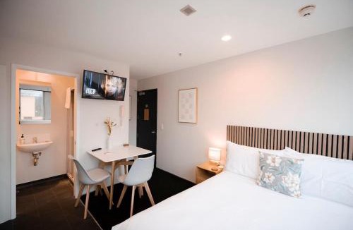 Auckland Central Business District Apartment | City Studio with Parking & Views