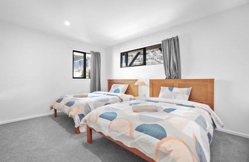 Fernhill Villa | Queenstown Dream House-Lakeview
