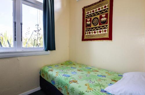 Rangataua House | Oroua Cottage - Rangataua Bach