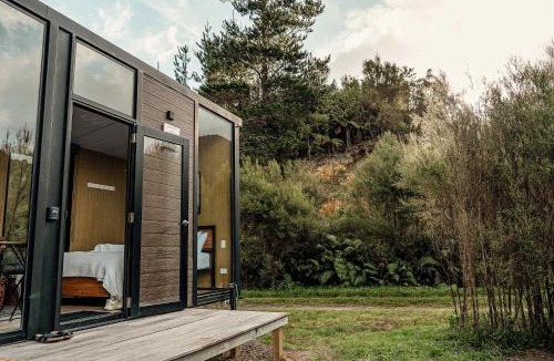 Shannon House | Te Paki Dam View X by Tiny Away