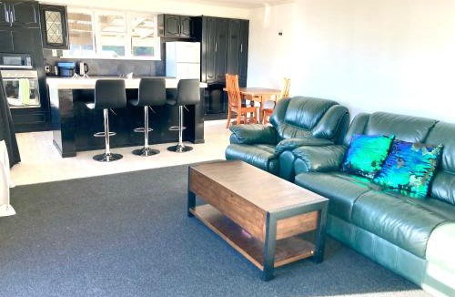 Bluff House | Oceans Edge Three-bed rooms spacious house in Bluff