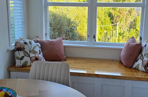 Waihi Bed & Breakfast | Happy Space