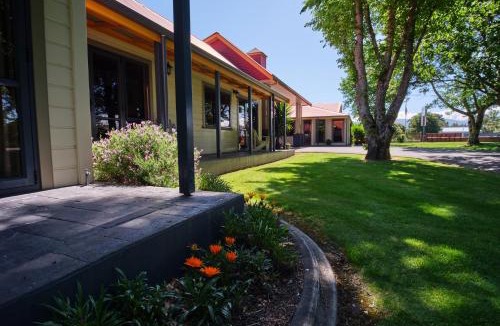 Greytown Hotel | ASURE Oak Estate Motor Lodge