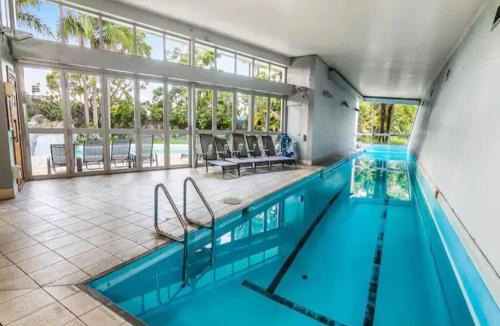 Parnell Apartment | Lovely Apartment - Gym & Parking by Zodiak Stays