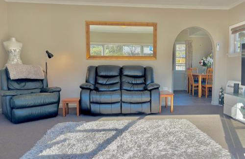 Nelson South House | 3-Beds with Sunny Deck & Gardens