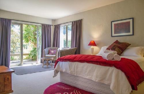 Kuaotunu Bed & Breakfast | Taigh na Mara Bed and Breakfast