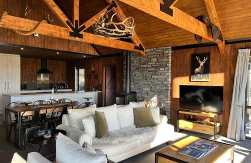 Twizel House | Antlers Rest - Twizel