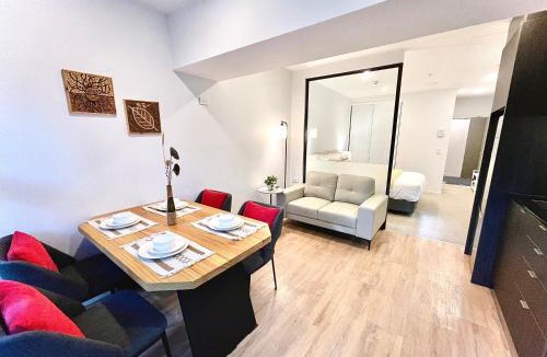 Newton Apartment | Modern apartment in the city center