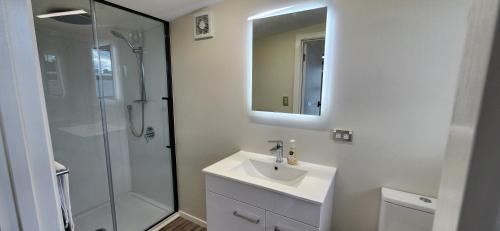 Tinwald Hotel | Rest and Recharge Retreat 1-2 Guests