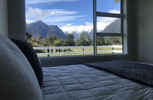 Fox Glacier Hotel | Mt Cook View Motel - Fox Glacier
