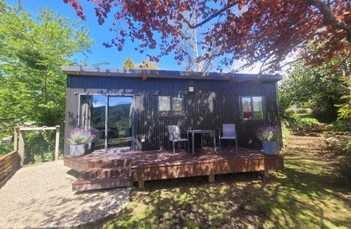 Riwaka House | Rural Farmstay