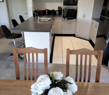 Blenheim House | Two Totara Townhouse 3 Bedroom