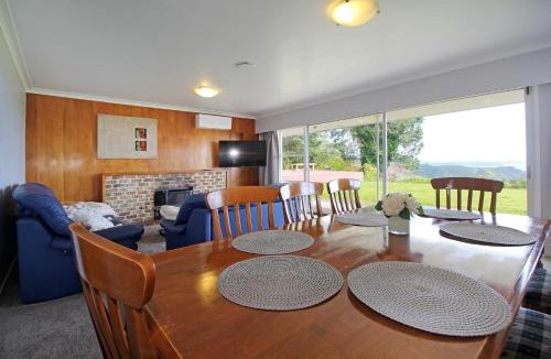 Whiritoa House | Sea & Mountain Views Retreat on Rosemary Farm