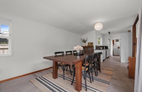Lake Okareka House | Tranquil Hideaway - Lake Okareka Holiday Home