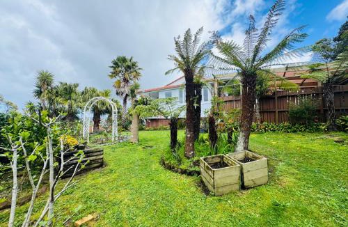 Mount Roskill House | Delight at Golf
