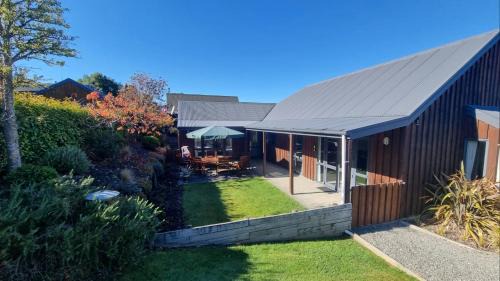 Hanmer Springs House | 14 St James Avenue